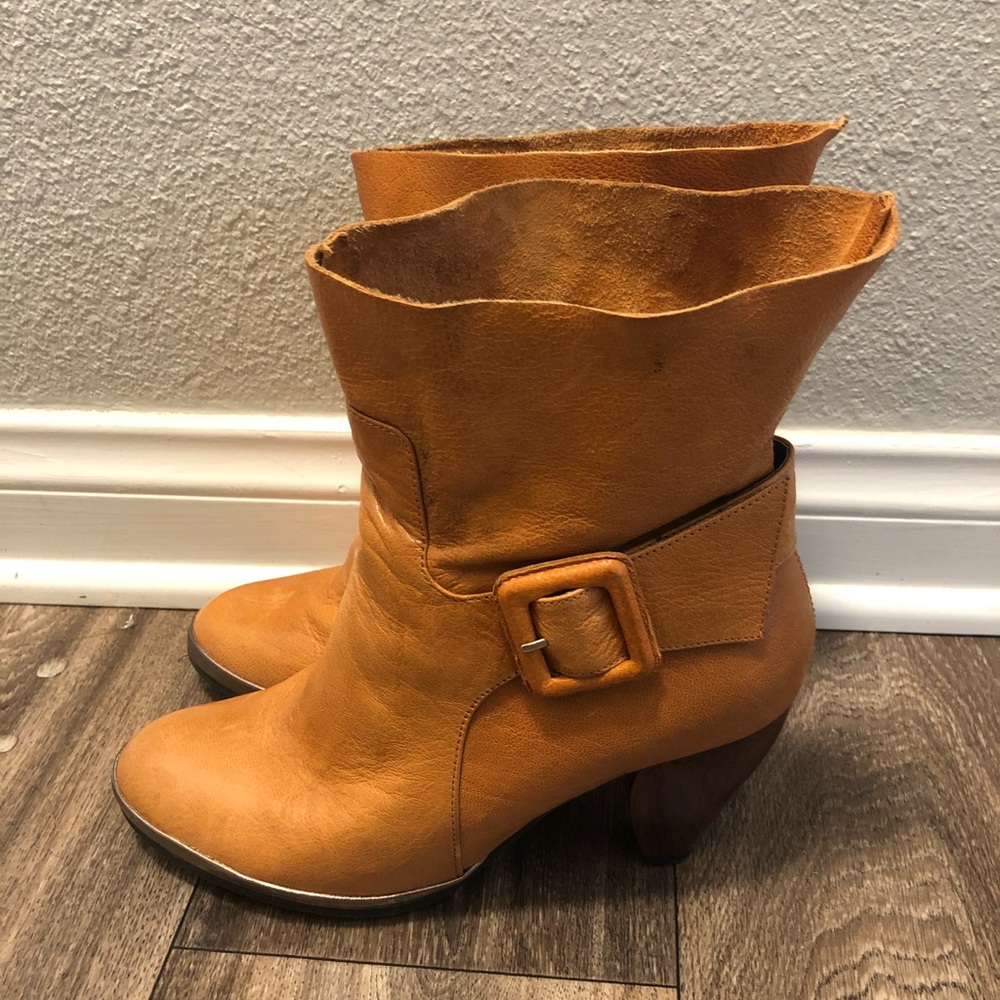 Faryl Robin Brand Boots in Caramel/Tan Size 8.5
